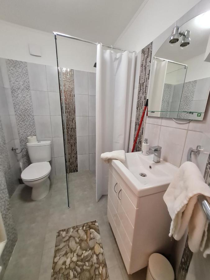 Tatabánya Újvárosi lakás Esterno foto